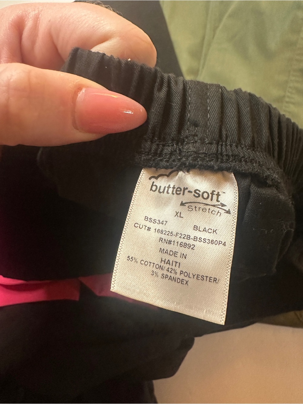 XL women’s scrubs pants bundle - Picture 5 of 6